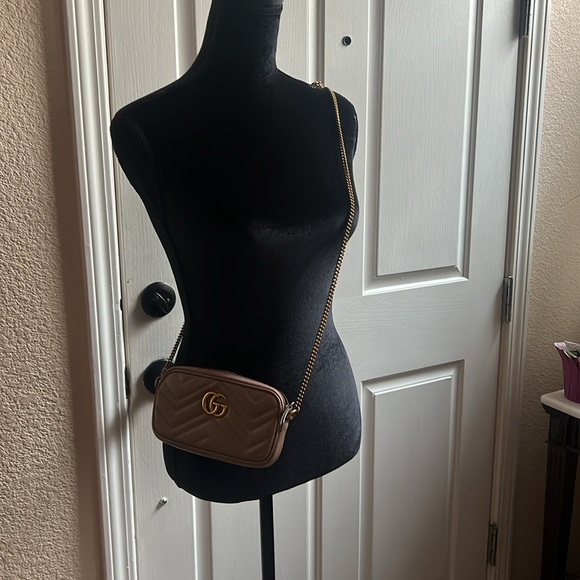 Gucci Marmont Wallet on Chain - Picture 13 of 13